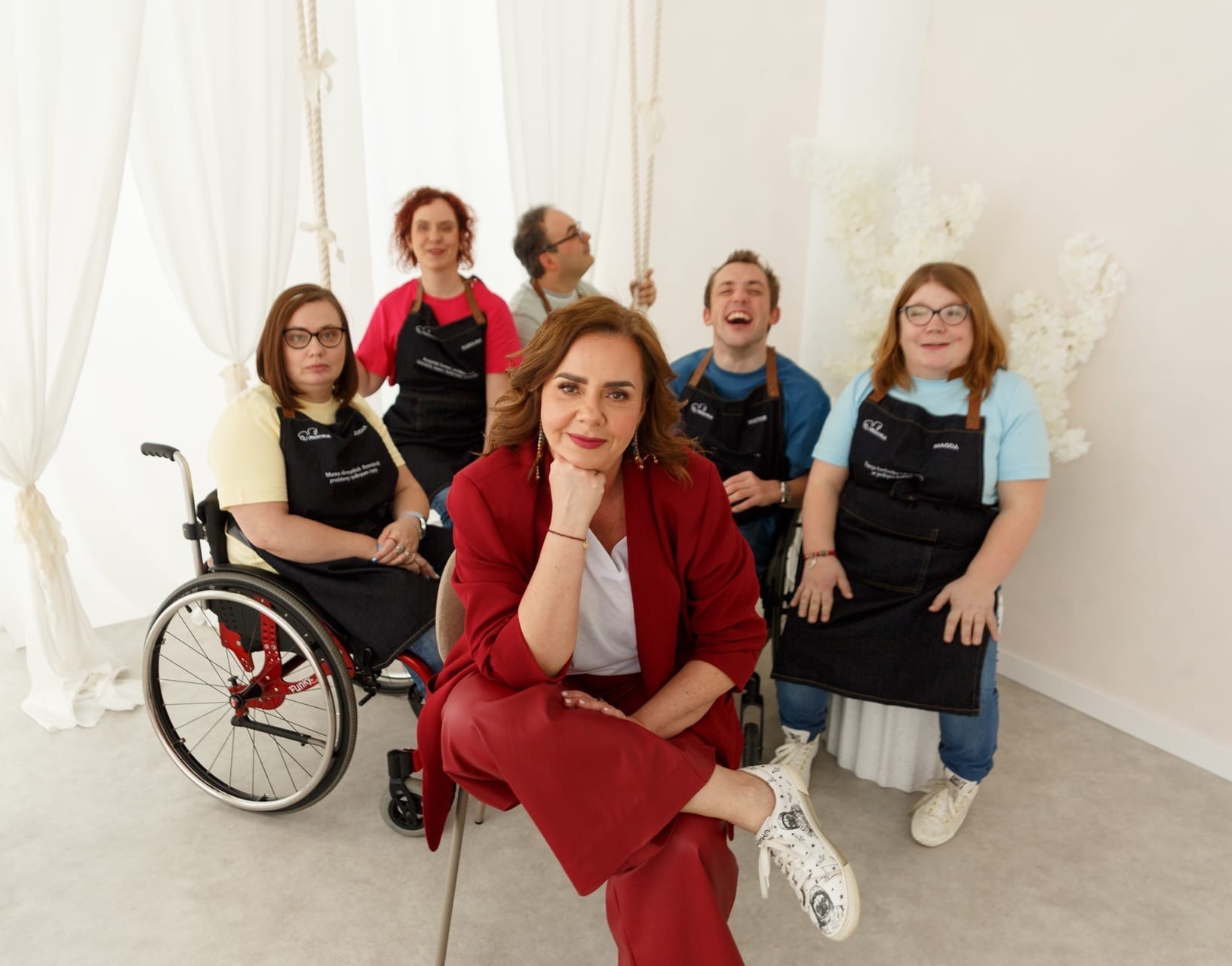 Cały zespół kawiarni MOCna! przy barze
